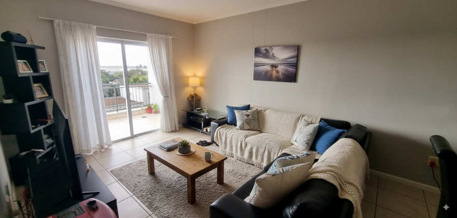 To Let 2 Bedroom Property for Rent in Royal Ascot Western Cape
